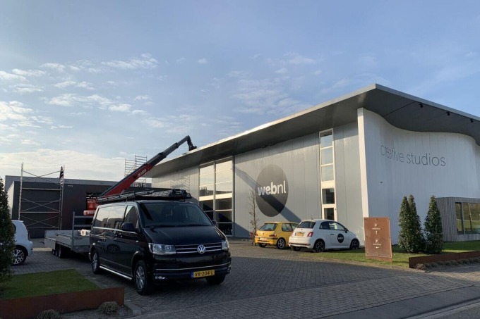 E-installatie t.b.v. zonnepanelen bij WebNL in Stellendam